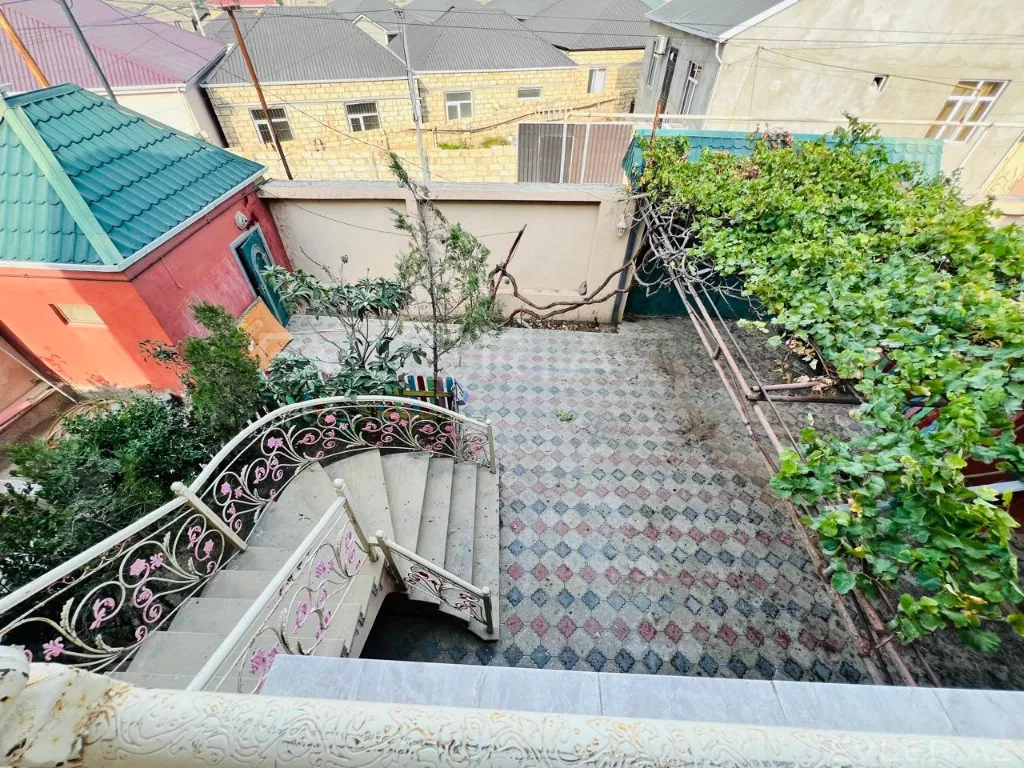 Satılır, həyət evi/villa