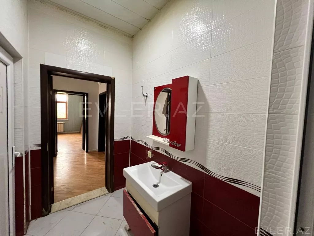 Satılır, həyət evi/villa