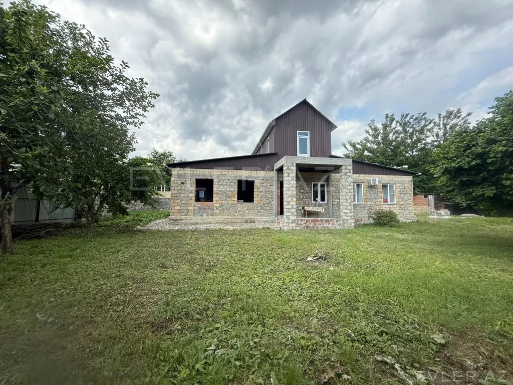 Satılır, həyət evi/villa