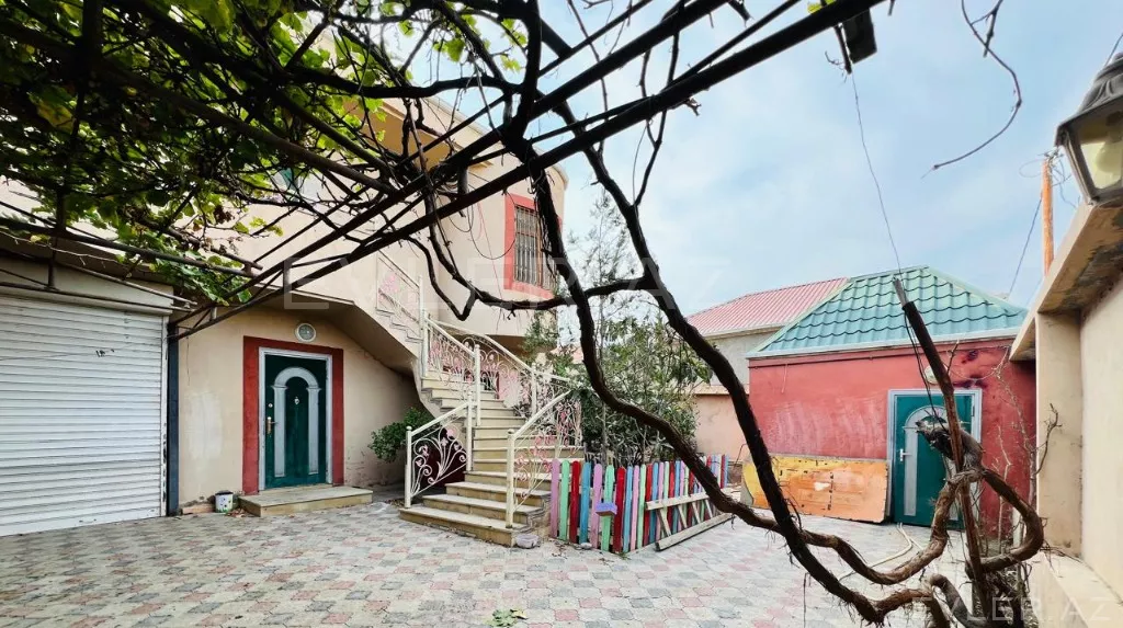 Satılır, həyət evi/villa