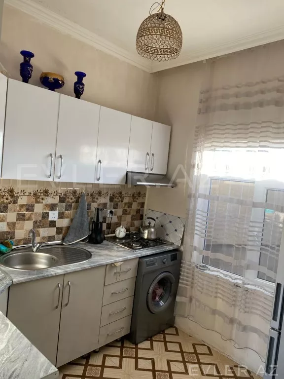 Satılır, həyət evi/villa