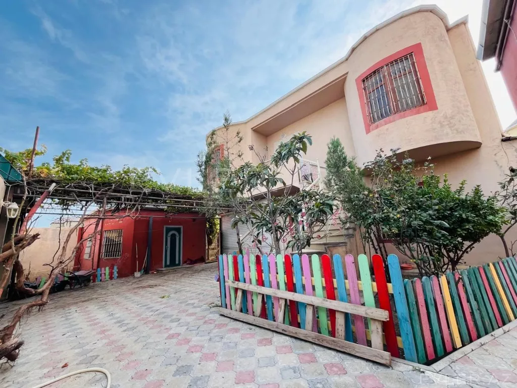 Satılır, həyət evi/villa
