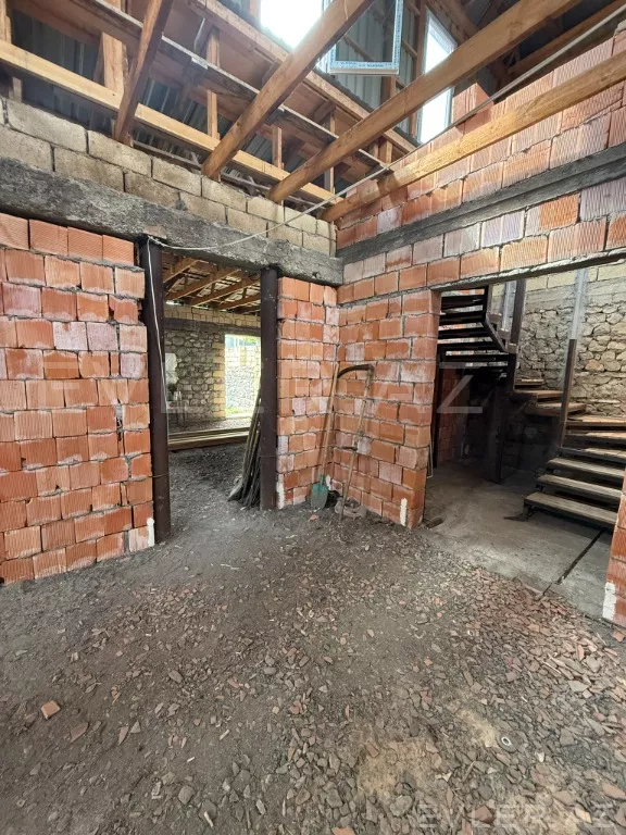 Satılır, həyət evi/villa