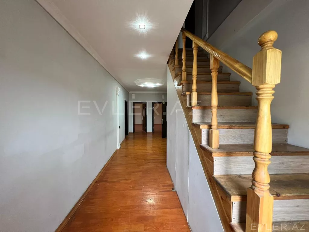 Satılır, həyət evi/villa