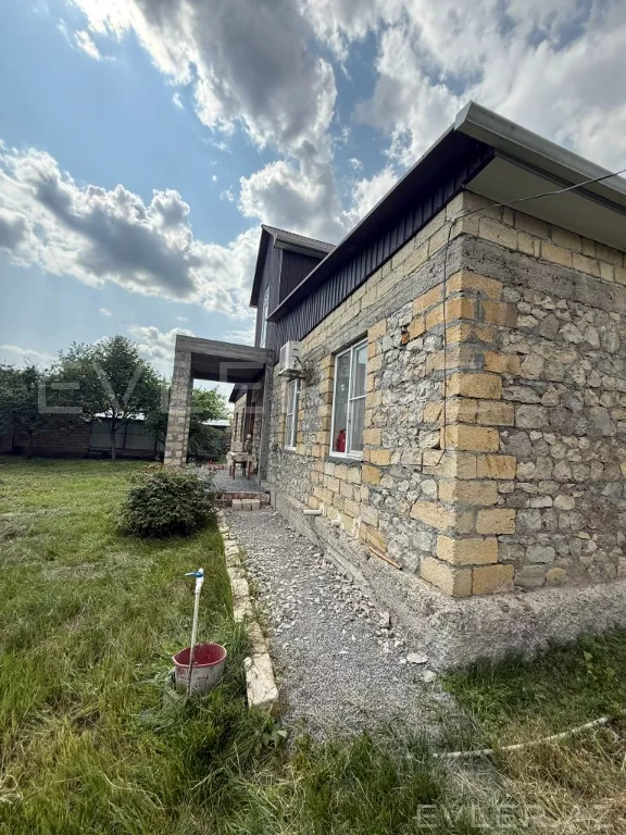 Satılır, həyət evi/villa