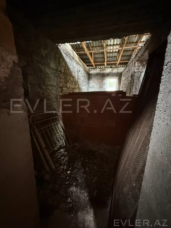 Satılır, həyət evi/villa