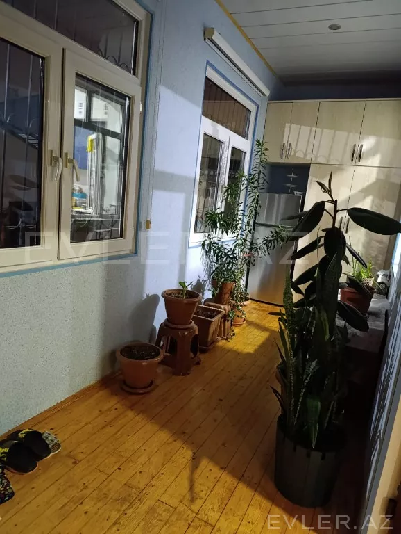 Satılır, həyət evi/villa