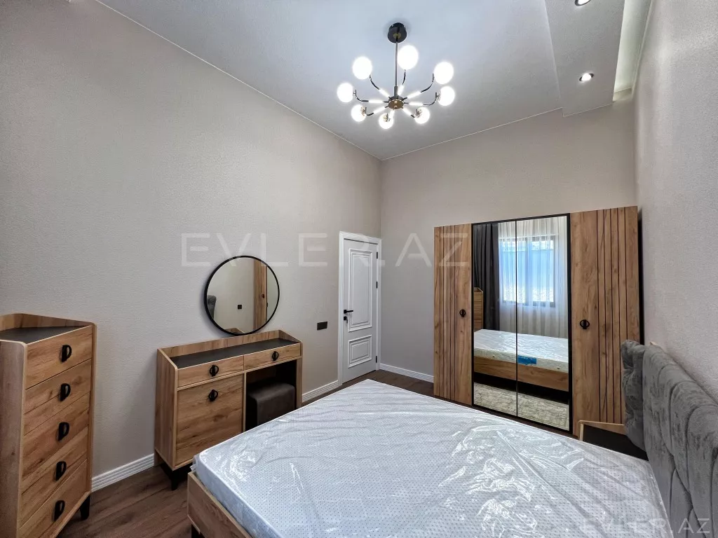 Satılır, həyət evi/villa