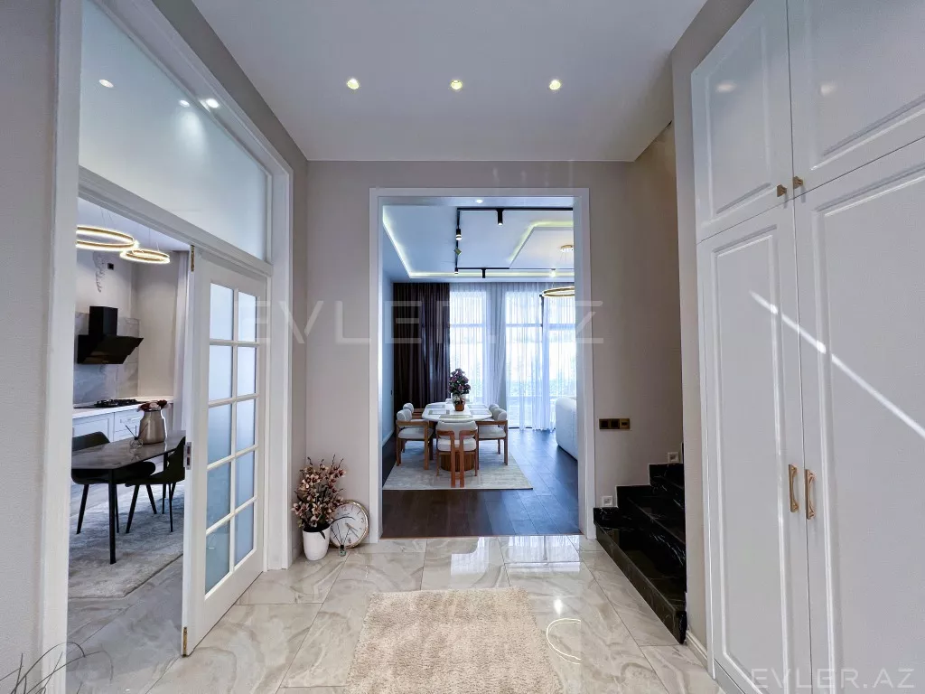 Satılır, həyət evi/villa