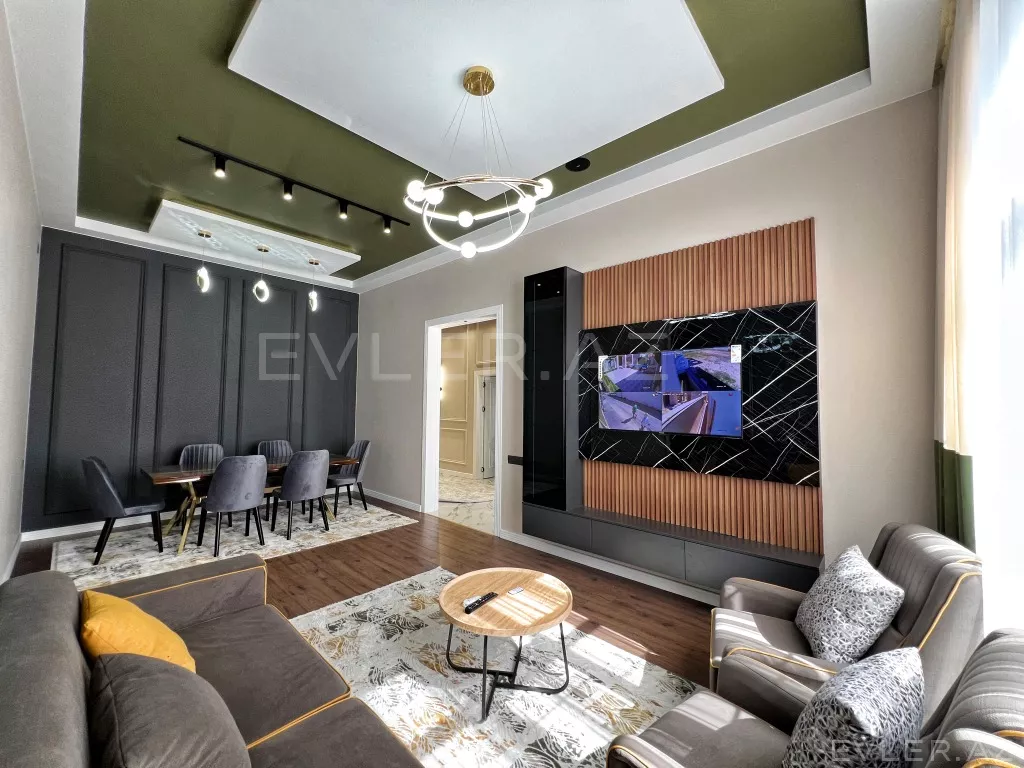 Satılır, həyət evi/villa