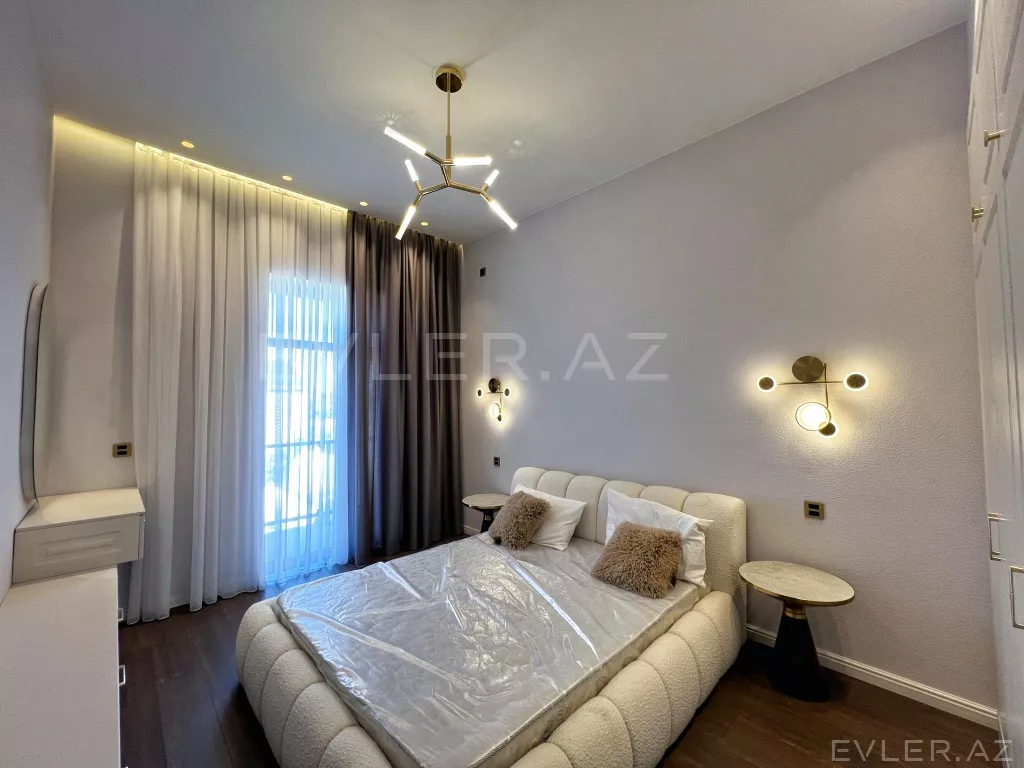 Satılır, həyət evi/villa
