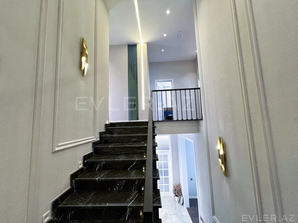 Satılır, həyət evi/villa