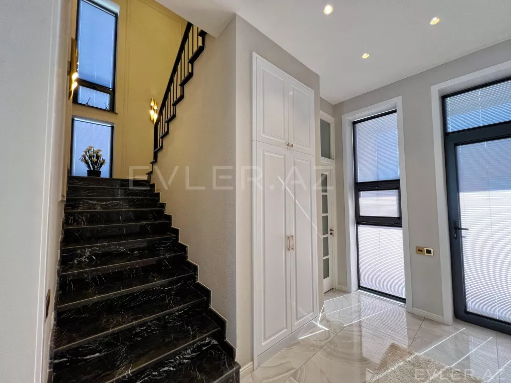 Satılır, həyət evi/villa