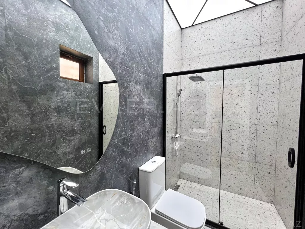 Satılır, həyət evi/villa