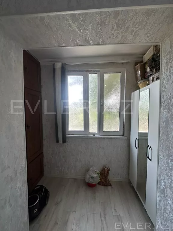 Satılır, köhnə tikili