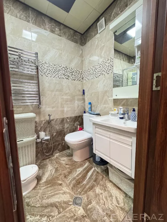 Satılır, yeni tikili
