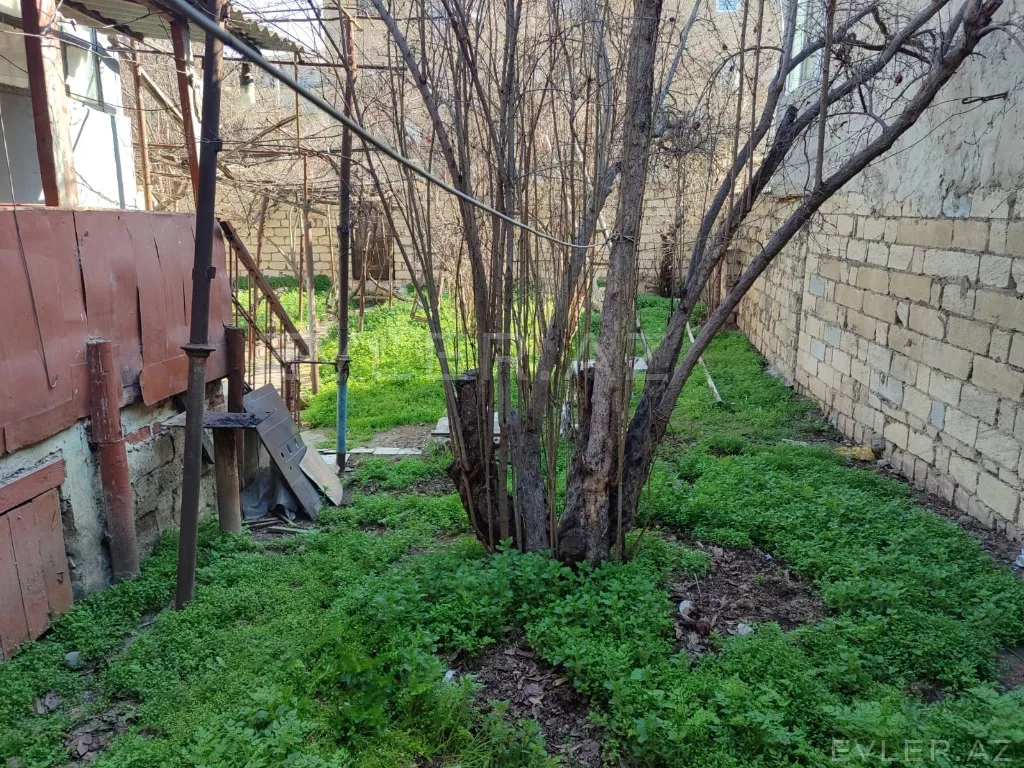 Satılır, həyət evi/villa