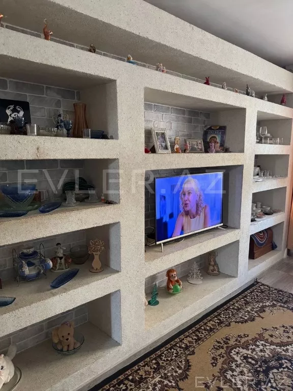 Satılır, köhnə tikili