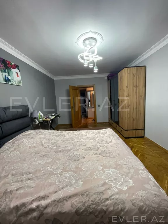 Satılır, köhnə tikili