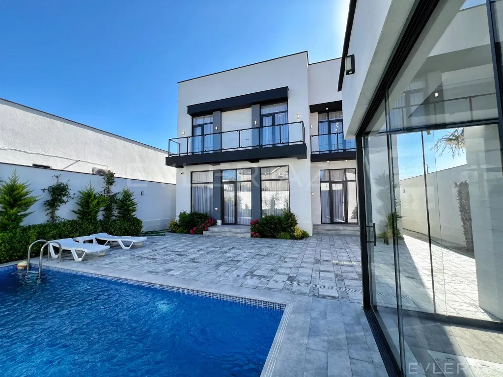 Satılır, həyət evi/villa