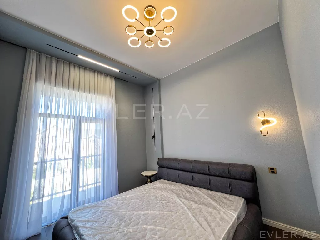 Satılır, həyət evi/villa
