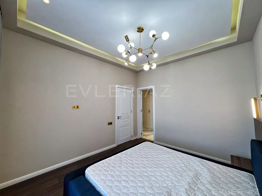Satılır, həyət evi/villa