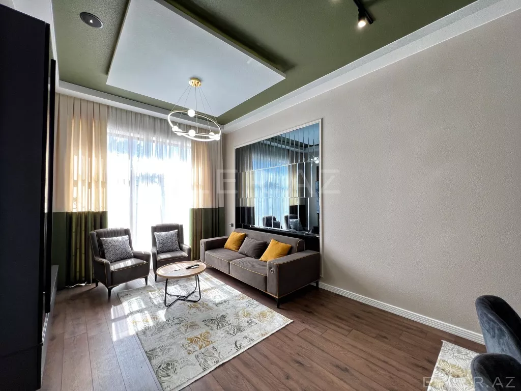 Satılır, həyət evi/villa