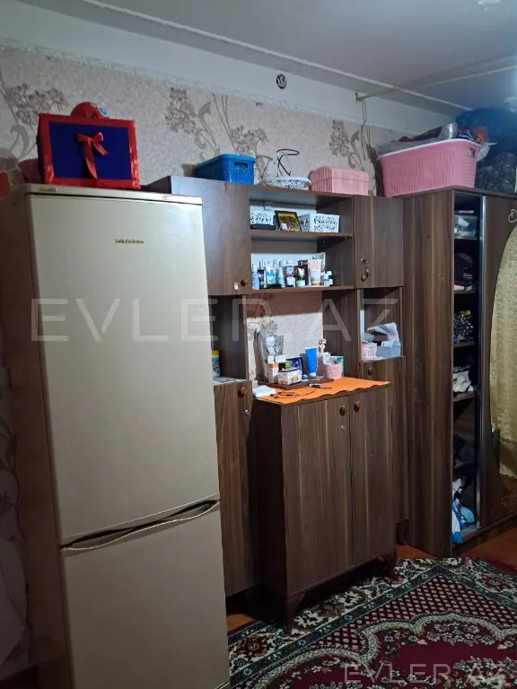Satılır, köhnə tikili