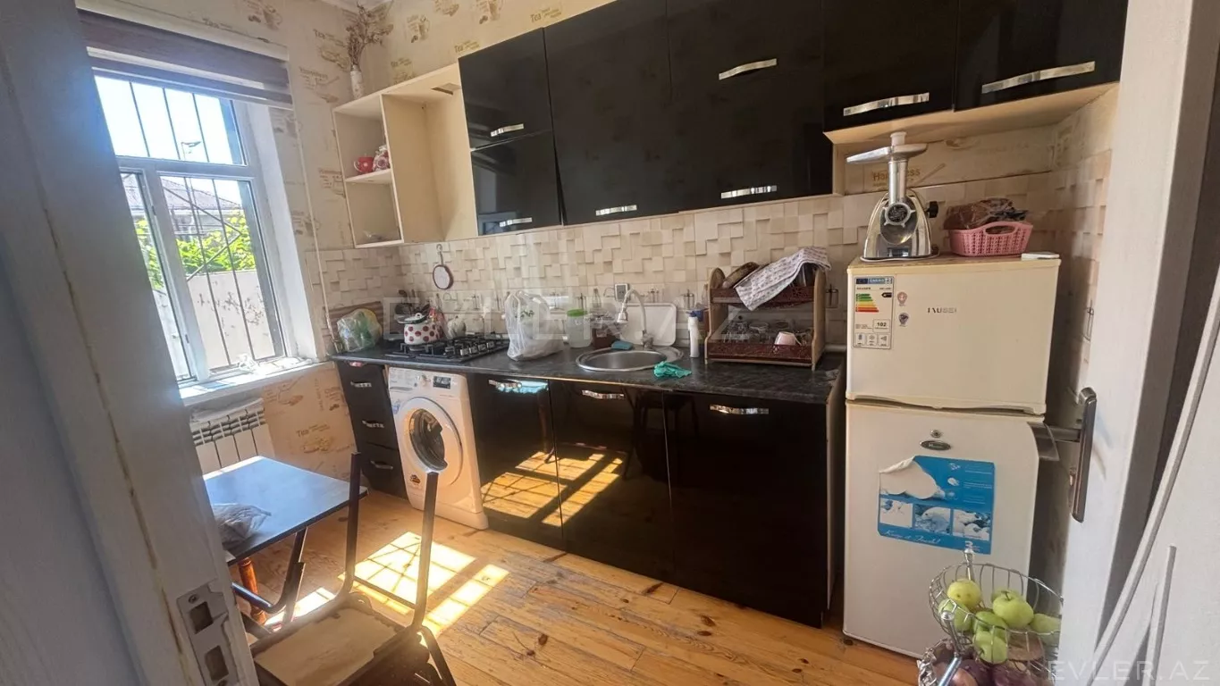 Satılır, həyət evi/villa