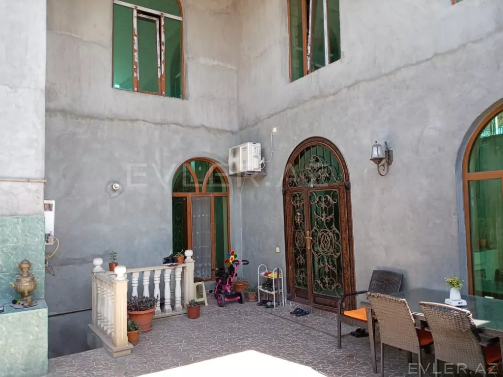 Satılır, həyət evi/villa