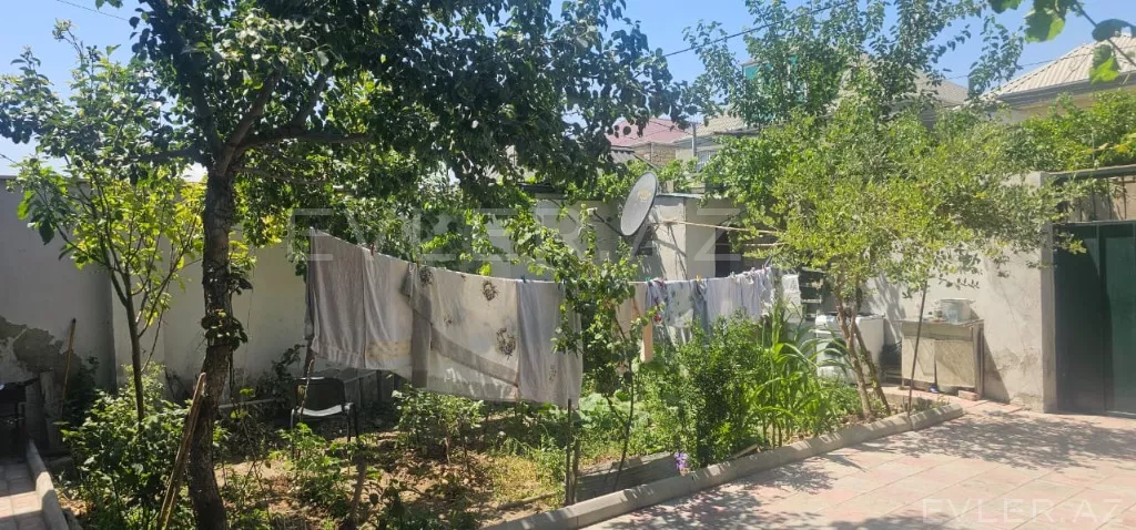 Satılır, həyət evi/villa