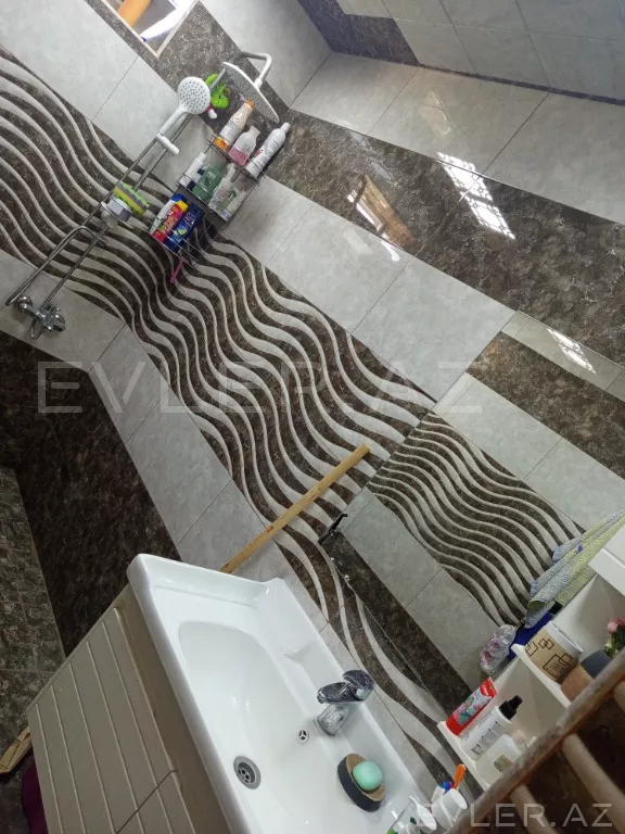 Satılır, həyət evi/villa