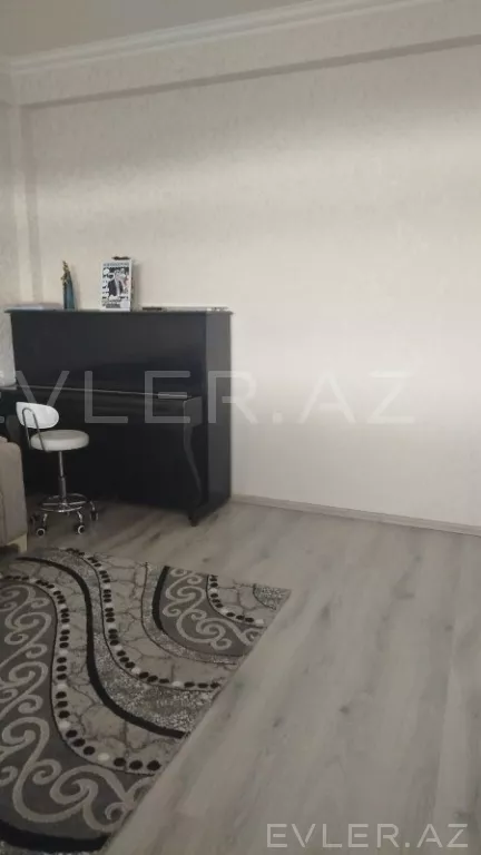Satılır, yeni tikili