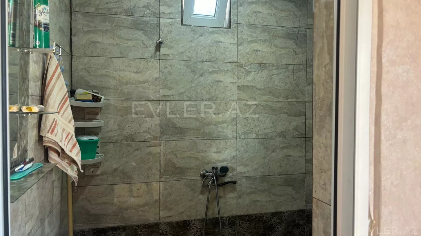 Satılır, həyət evi/villa