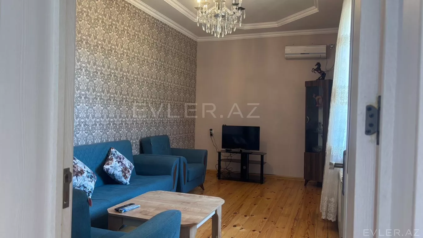 Satılır, həyət evi/villa