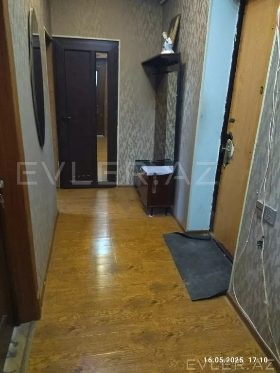 Satılır, köhnə tikili