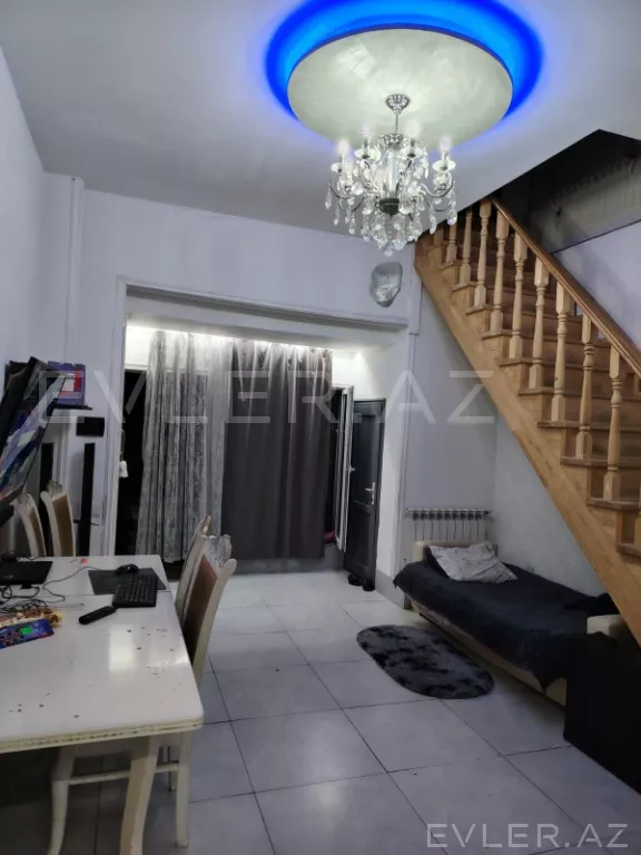 Satılır, həyət evi/villa