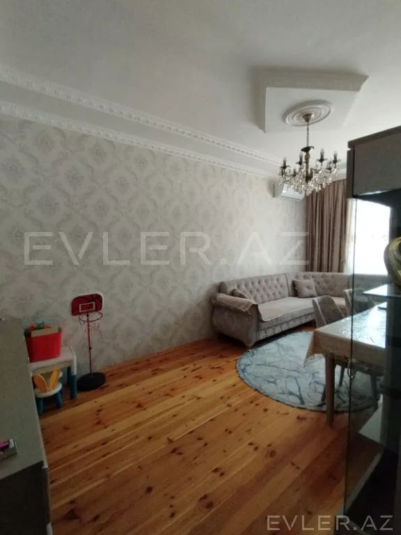 Satılır, həyət evi/villa