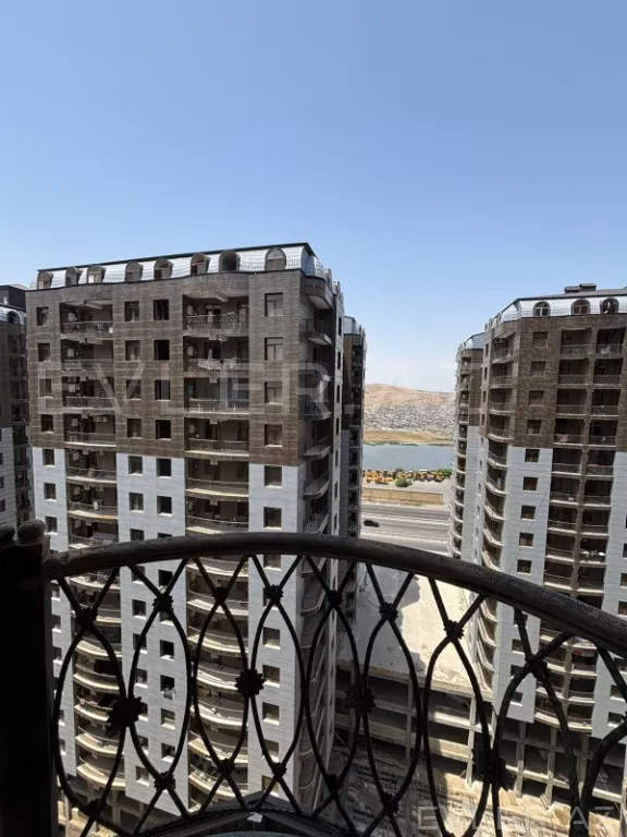 Satılır, yeni tikili