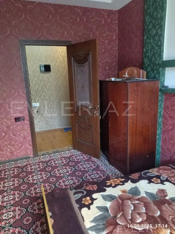 Satılır, köhnə tikili