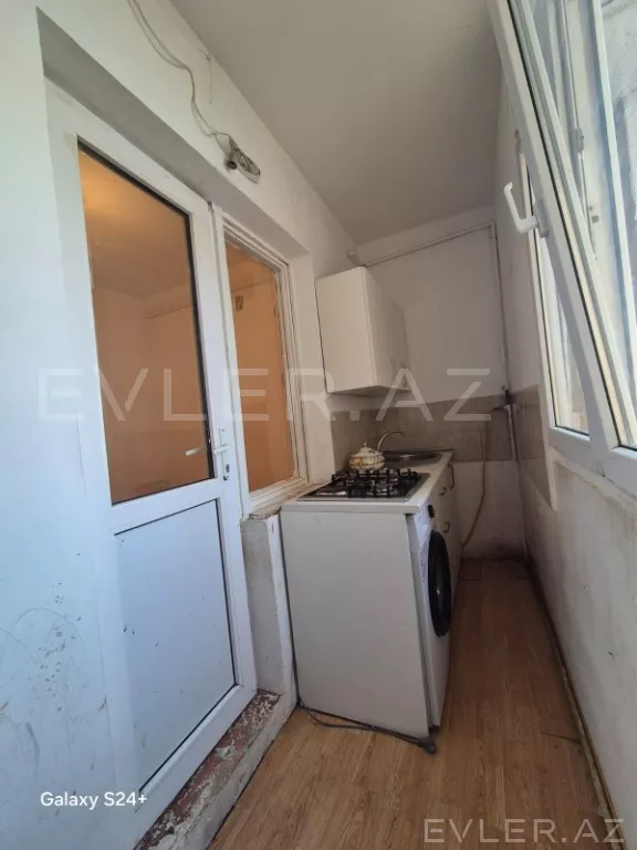 Satılır, köhnə tikili