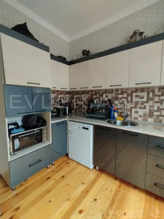 Satılır, həyət evi/villa