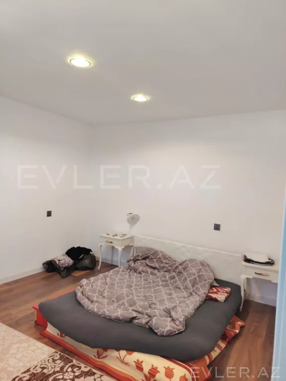 Satılır, həyət evi/villa