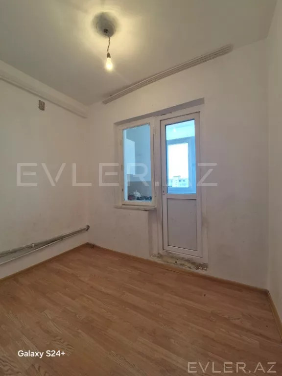Satılır, köhnə tikili