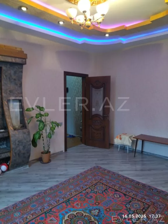 Satılır, köhnə tikili