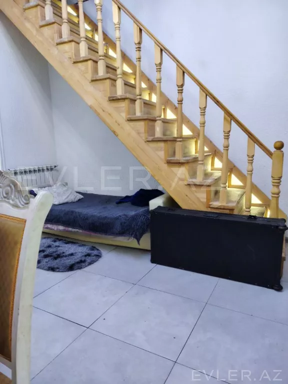 Satılır, həyət evi/villa