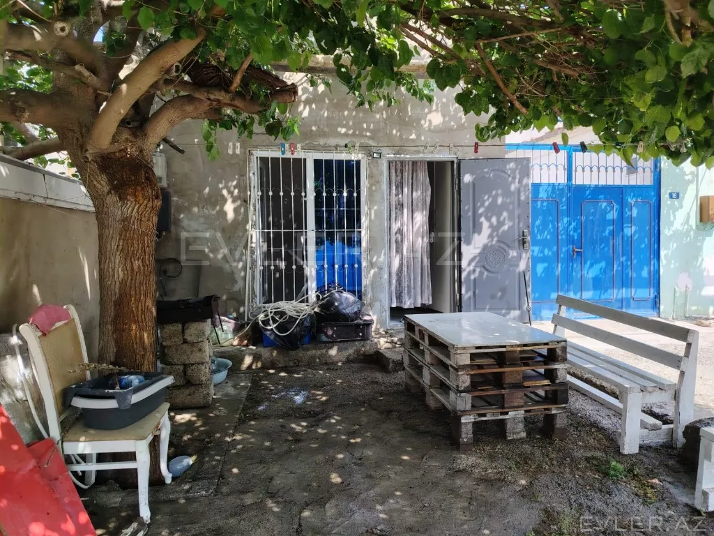 Satılır, həyət evi/villa