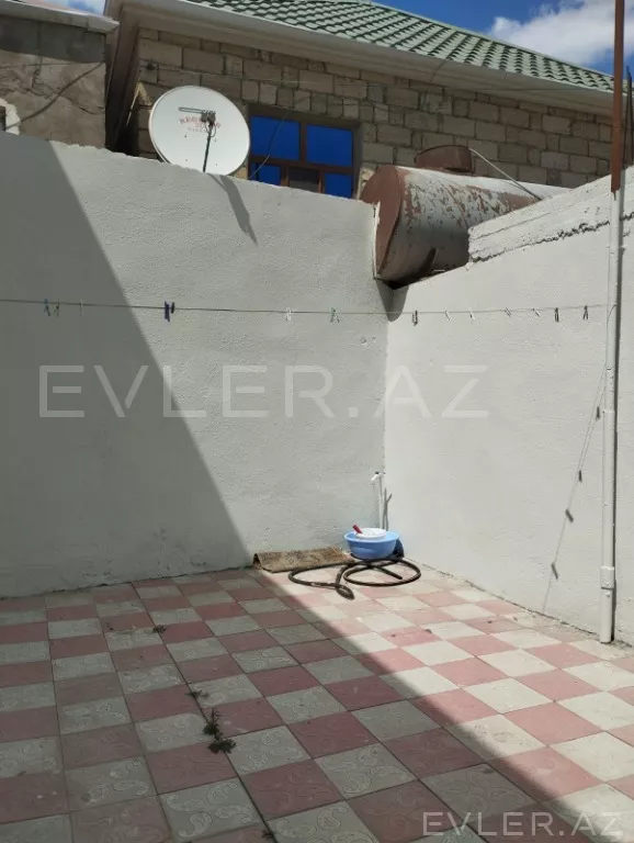 Satılır, həyət evi/villa