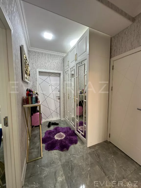 Satılır, yeni tikili