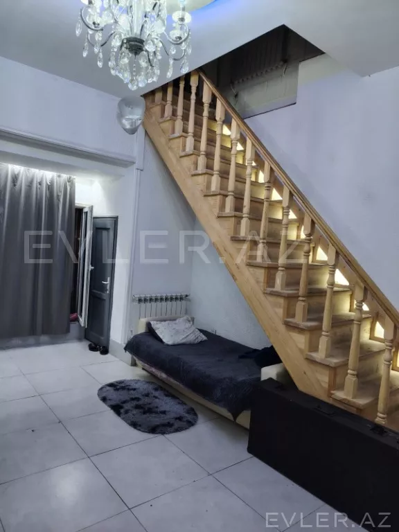 Satılır, həyət evi/villa
